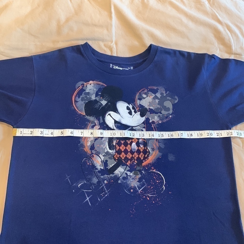 NWOT Disney Micky Mouse T-Shirt Size Medium - Picture 8 of 14